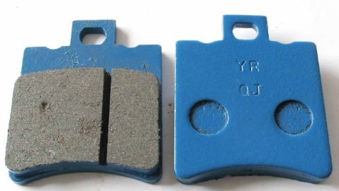 Колодки тормозные (диск), передние скутер Stels Alpha 50 Benelli LU031860 45120J4AT000 LU002936