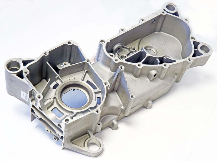 Картер двигателя (левая половина), ал.сплав снегоход Stels Капитан LU092352