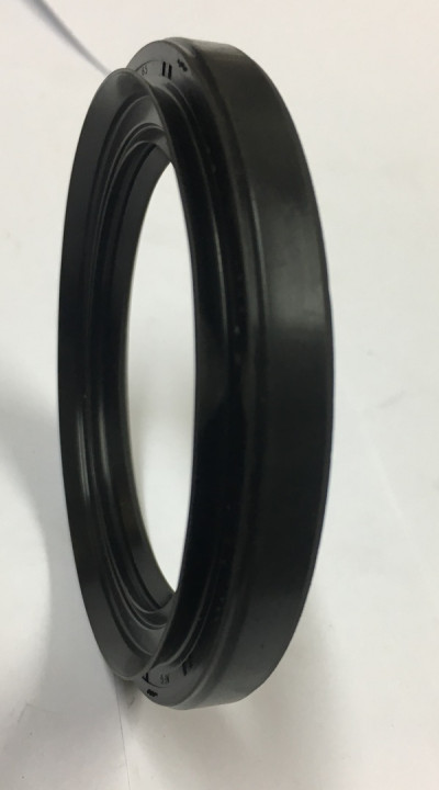  Сальник правого/левого привода заднего редуктора  φ65 × φ90 × 9 P115000911170000 НФ-00002752